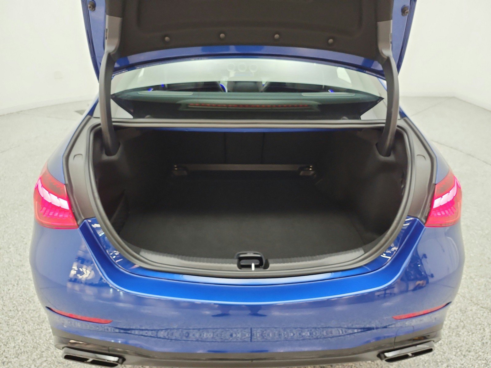 Used 2022 Mercedes-Benz C 300 Sedan image 18