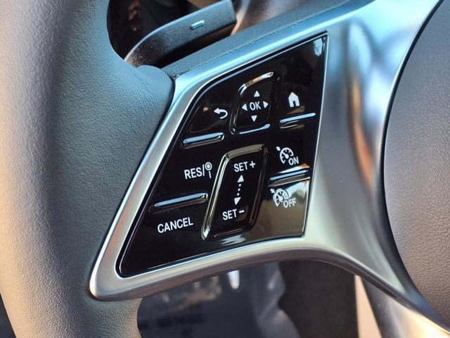 New 2026 Mercedes-Benz GLA 250 image 9