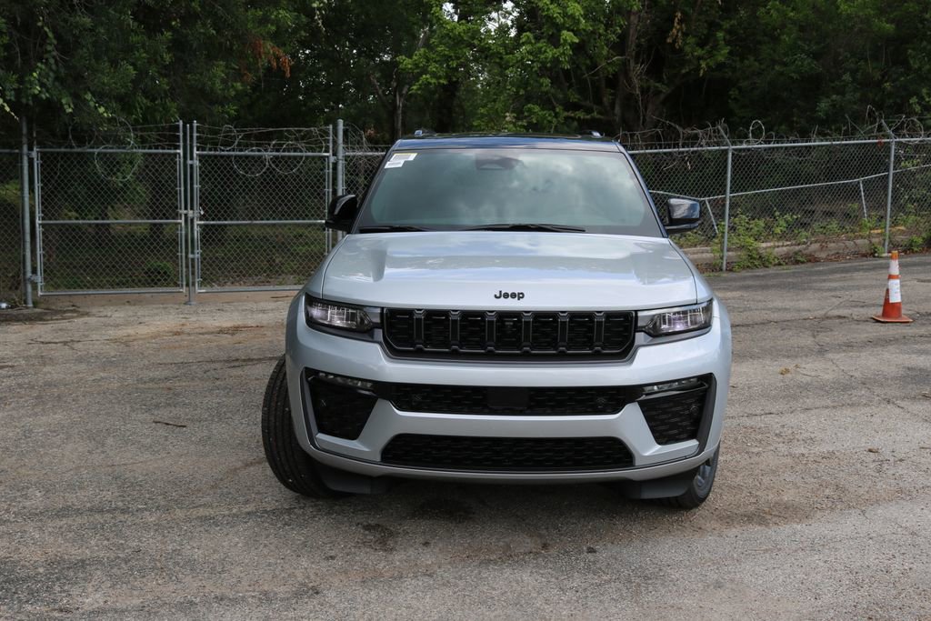 New 2026 Jeep Grand Cherokee Limited AWD/4WD image 8
