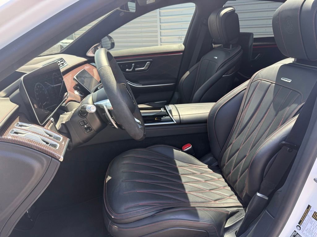 Used 2024 Mercedes-Benz S 63 AMG S w/ Carbon Fiber Exterior Package image 24