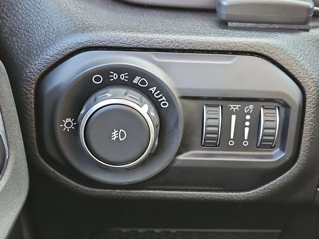 Used 2020 Jeep Wrangler Unlimited Sport image 24
