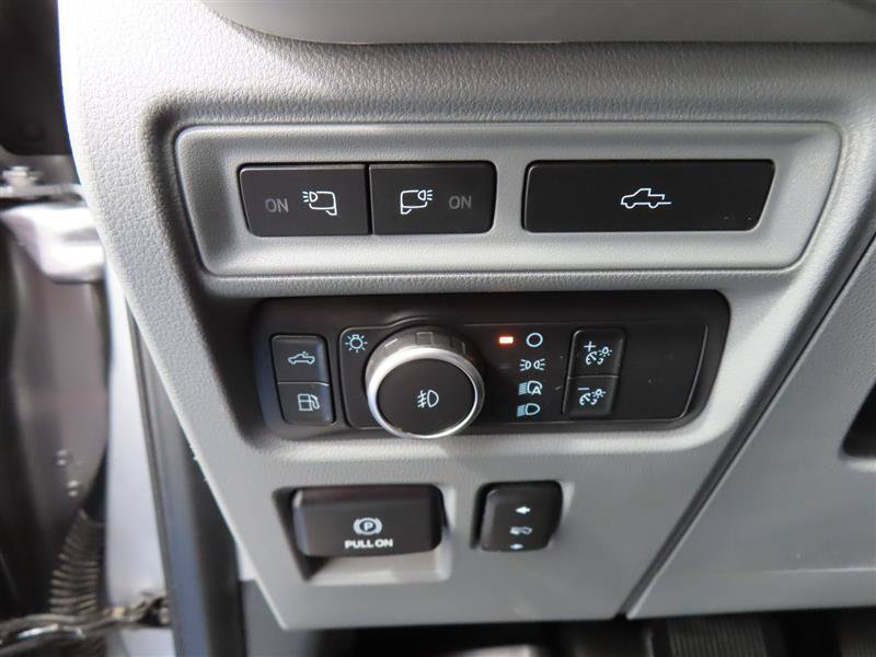 Used 2022 Ford F150 XLT w/ Equipment Group 302A High AWD/4WD image 17