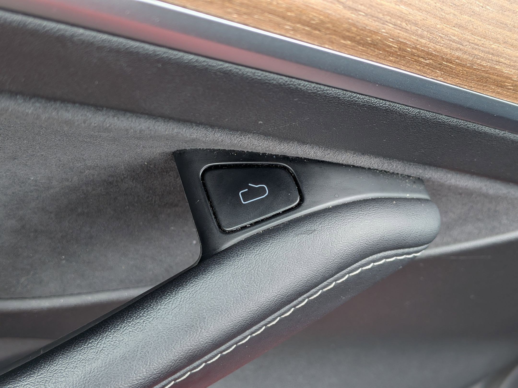 Used 2022 Tesla Model 3 Long Range image 13