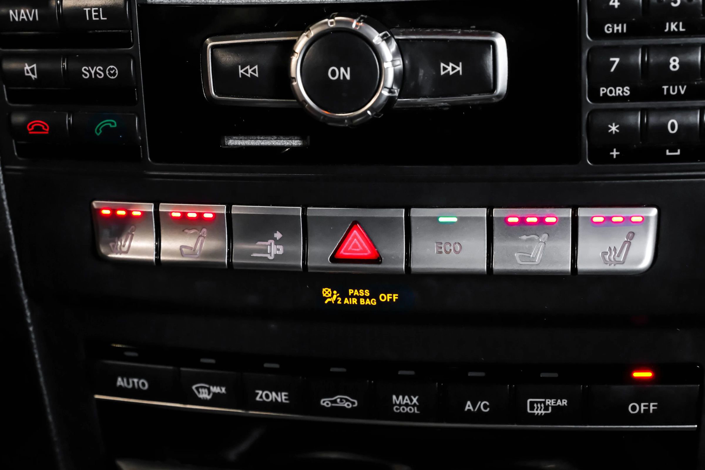 Used 2014 Mercedes-Benz E 550 Cabriolet image 25