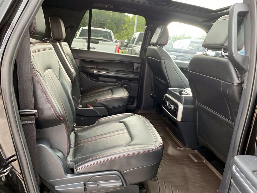 Used 2024 Ford Expedition Max Limited AWD/4WD image 28