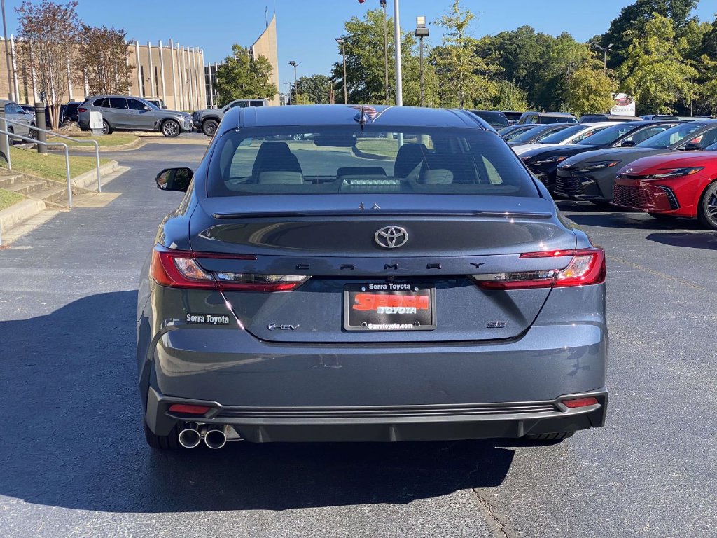 New 2026 Toyota Camry Hybrid FWD image 4