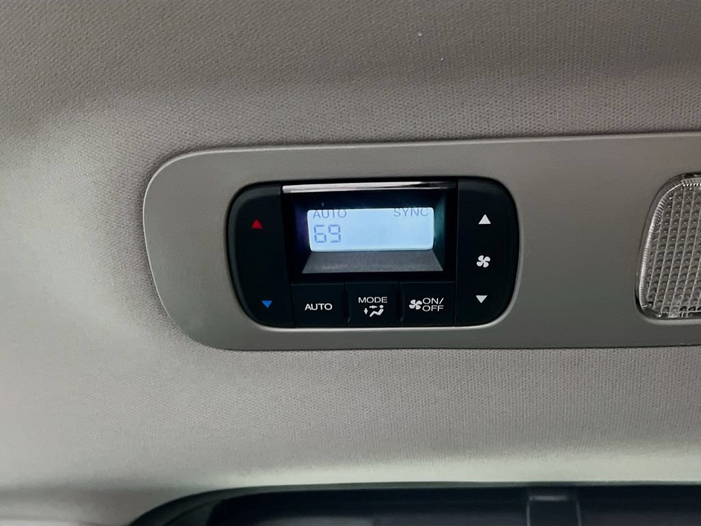 Used 2023 Honda Odyssey Elite image 27
