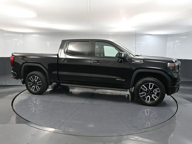 Used 2025 GMC Sierra 1500 AT4 w/ AT4 Premium Package image 4