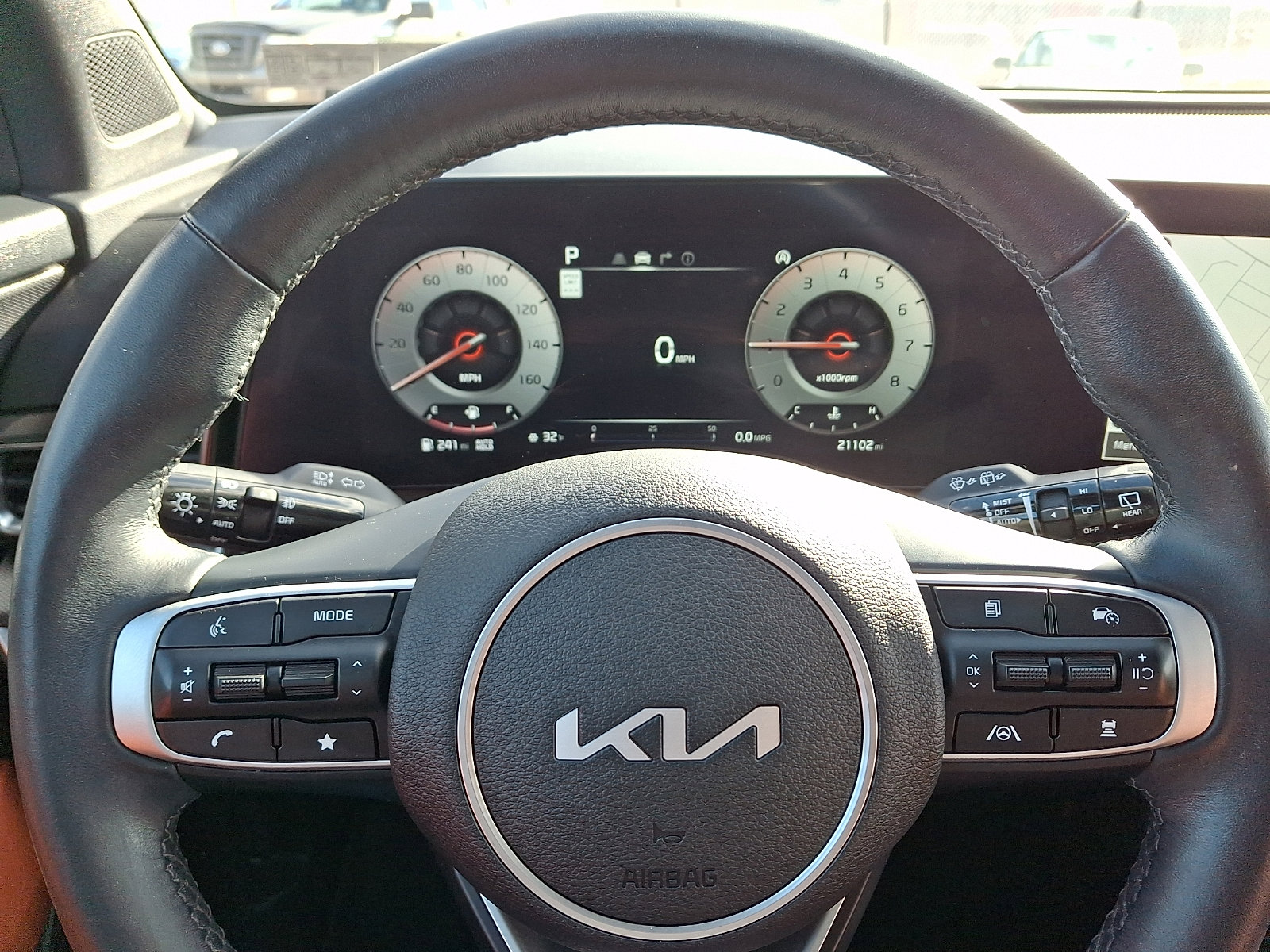 Used 2024 Kia Sportage SX image 25