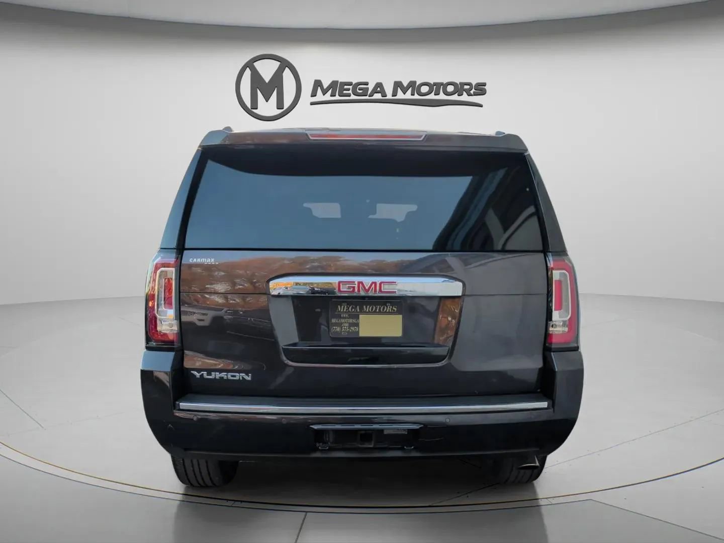 Used 2015 GMC Yukon Denali w/ Touring Package AWD/4WD image 6