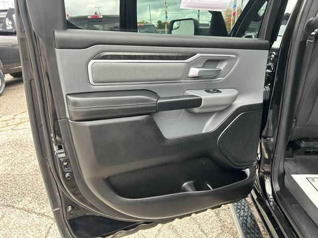 Used 2022 RAM 1500 Big Horn AWD/4WD image 13