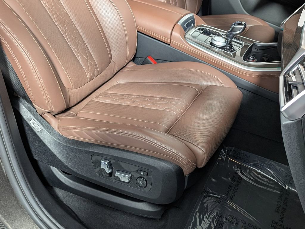 Certified 2023 BMW X5 xDrive40i w/ Executive Package image 29