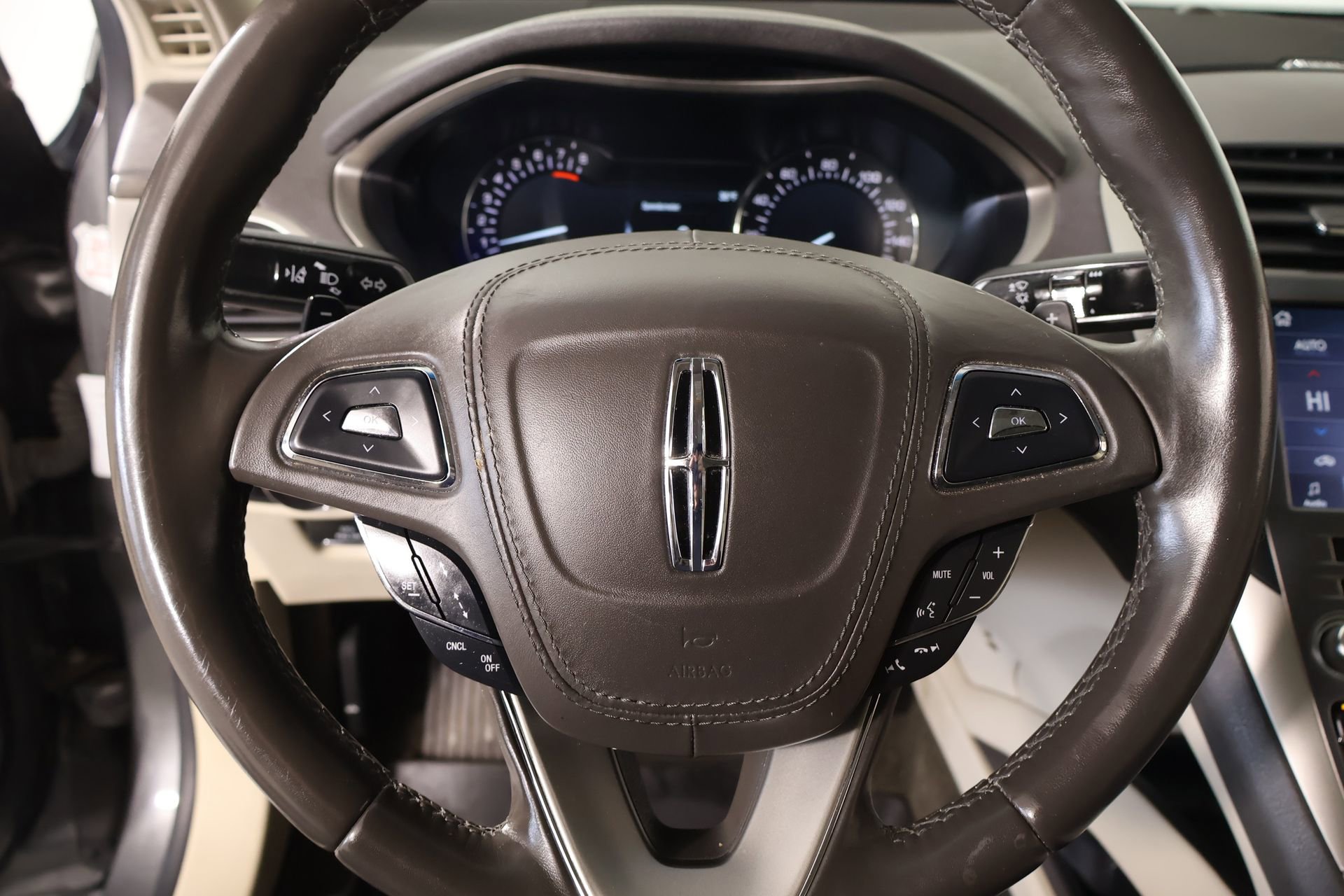 Used 2019 Lincoln MKZ Reserve w/ Reserve Plus Package image 3