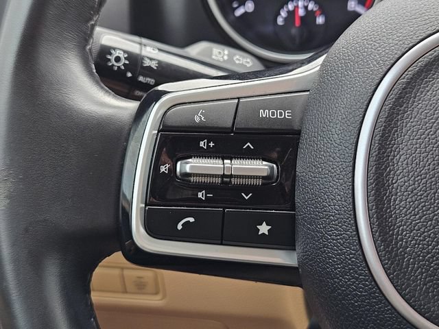 Used 2024 Kia Carnival LX FWD image 35