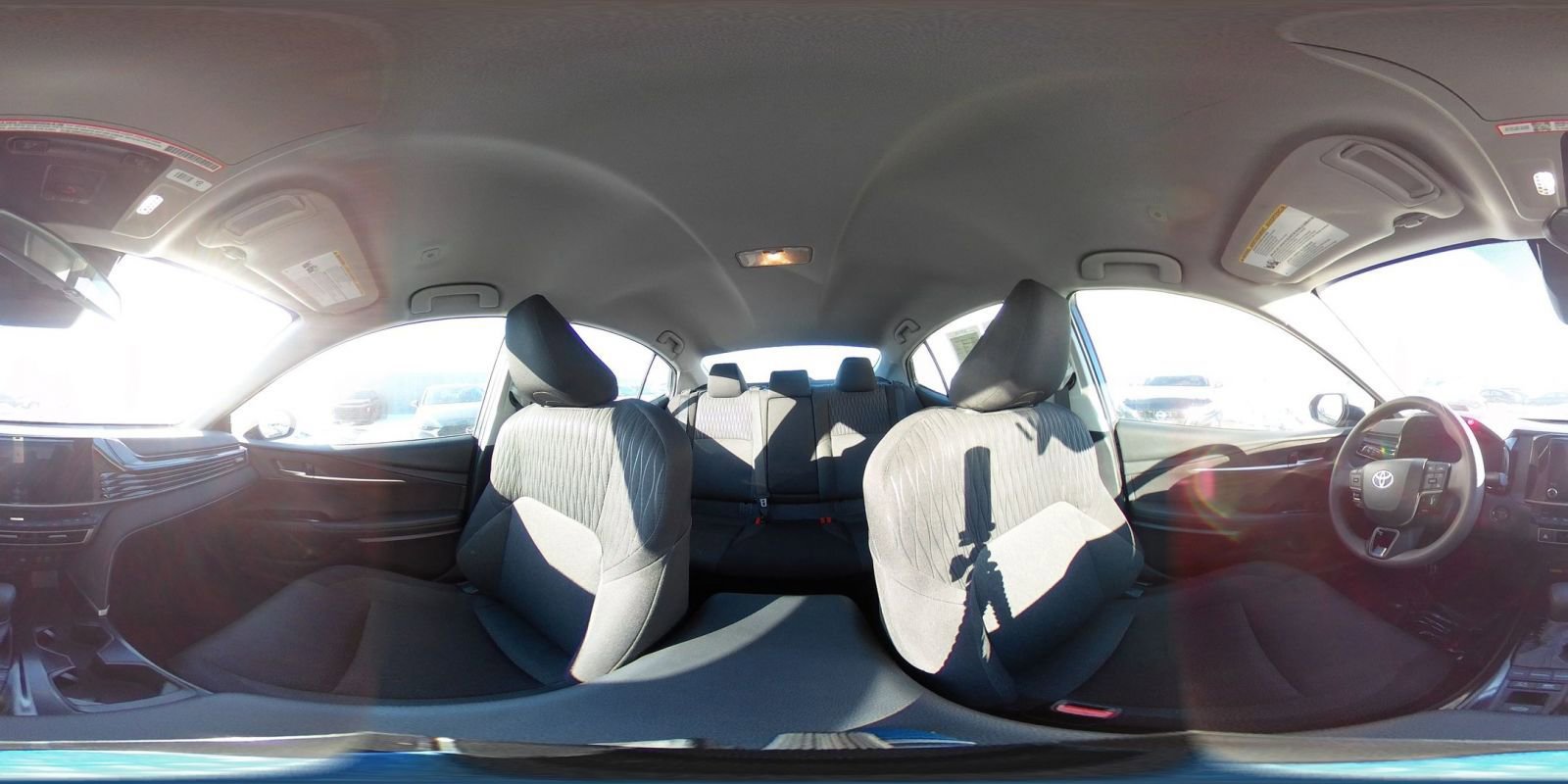Used 2025 Toyota Camry LE FWD image 41