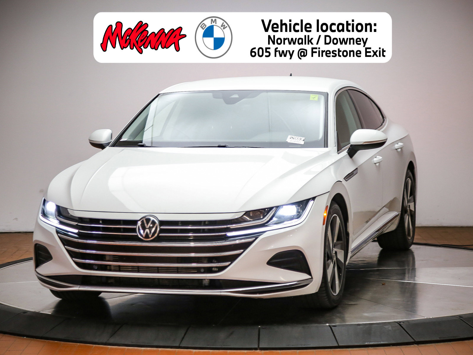 Used 2021 Volkswagen Arteon SE FWD image 1