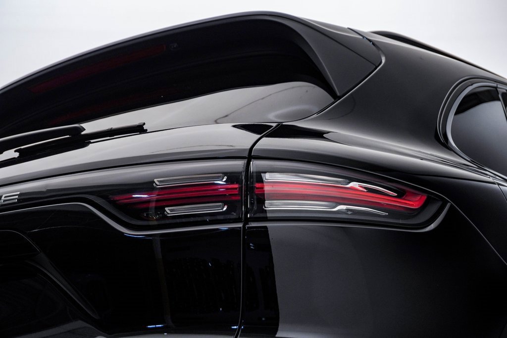 Certified 2022 Porsche Cayenne image 12