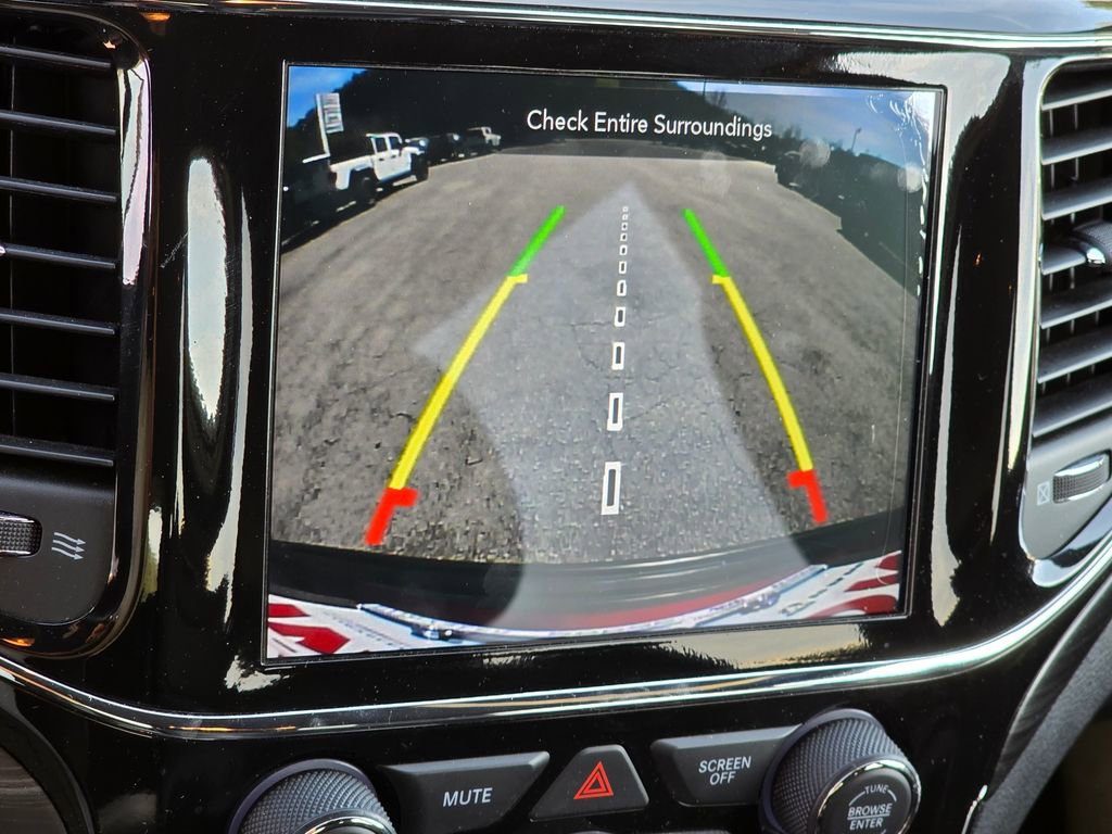 Used 2022 Jeep Grand Cherokee Laredo X image 10