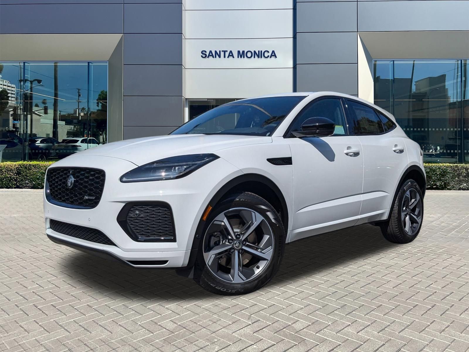 Used 2024 Jaguar E-PACE R-Dynamic SE image 1