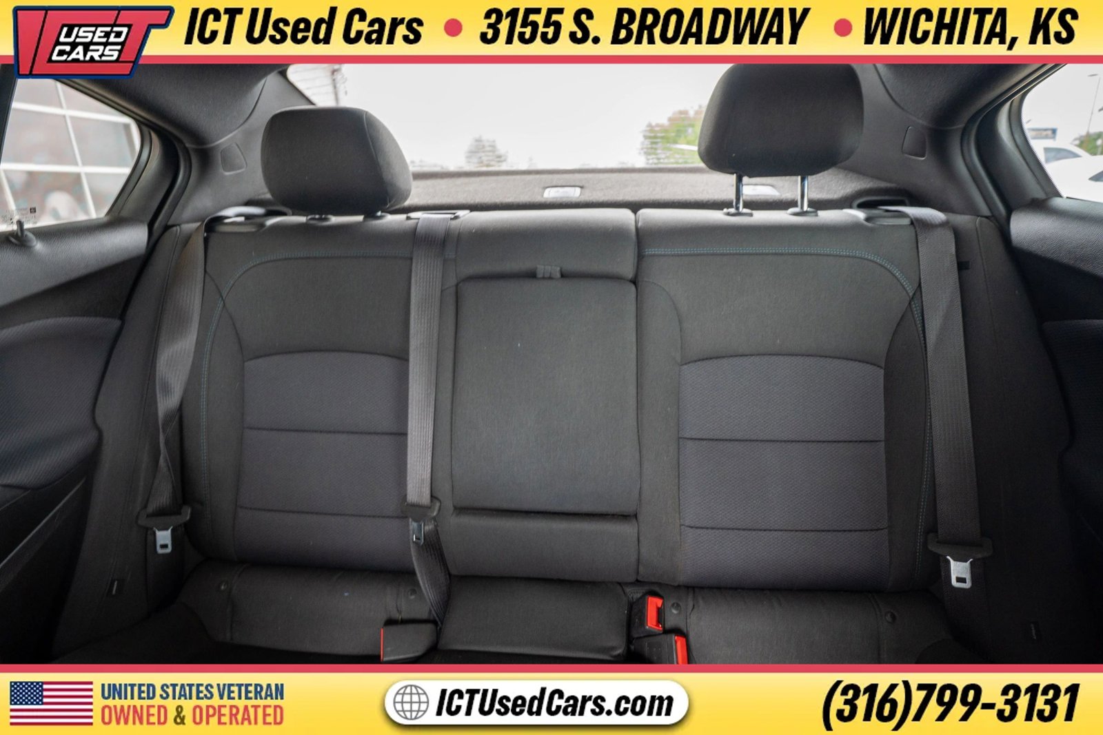 Used 2019 Chevrolet Cruze LT w/ Convenience Package FWD image 10