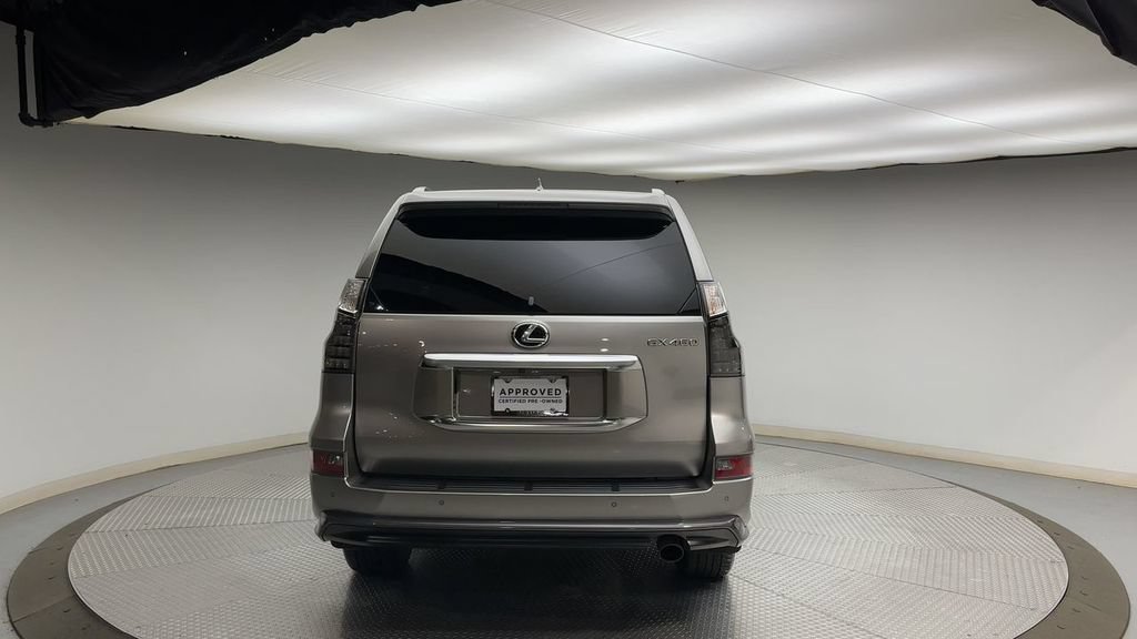 Used 2023 Lexus GX 460 Premium w/ Accessory Package AWD/4WD image 3