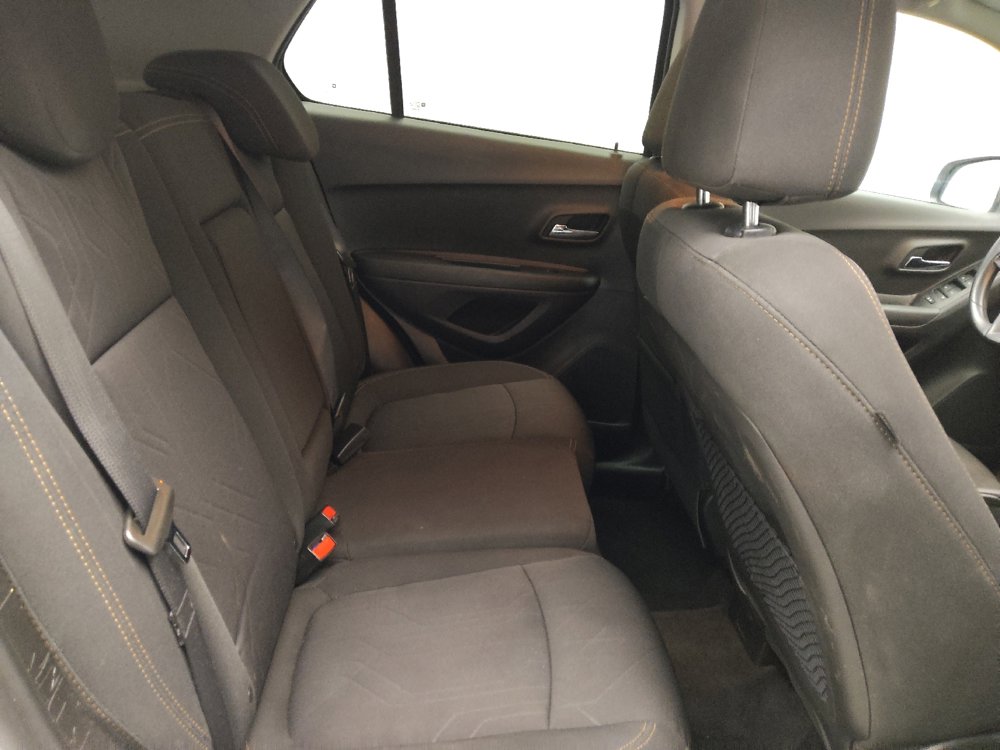 Used 2020 Chevrolet Trax LT image 19