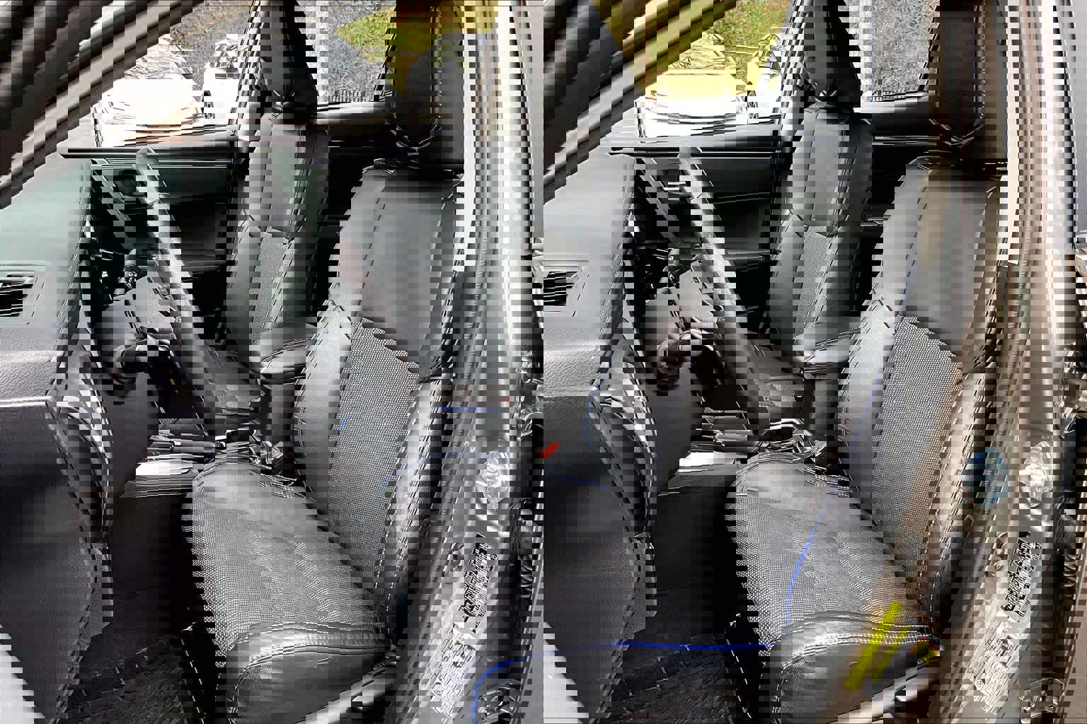 Used 2017 Toyota Corolla SE image 9