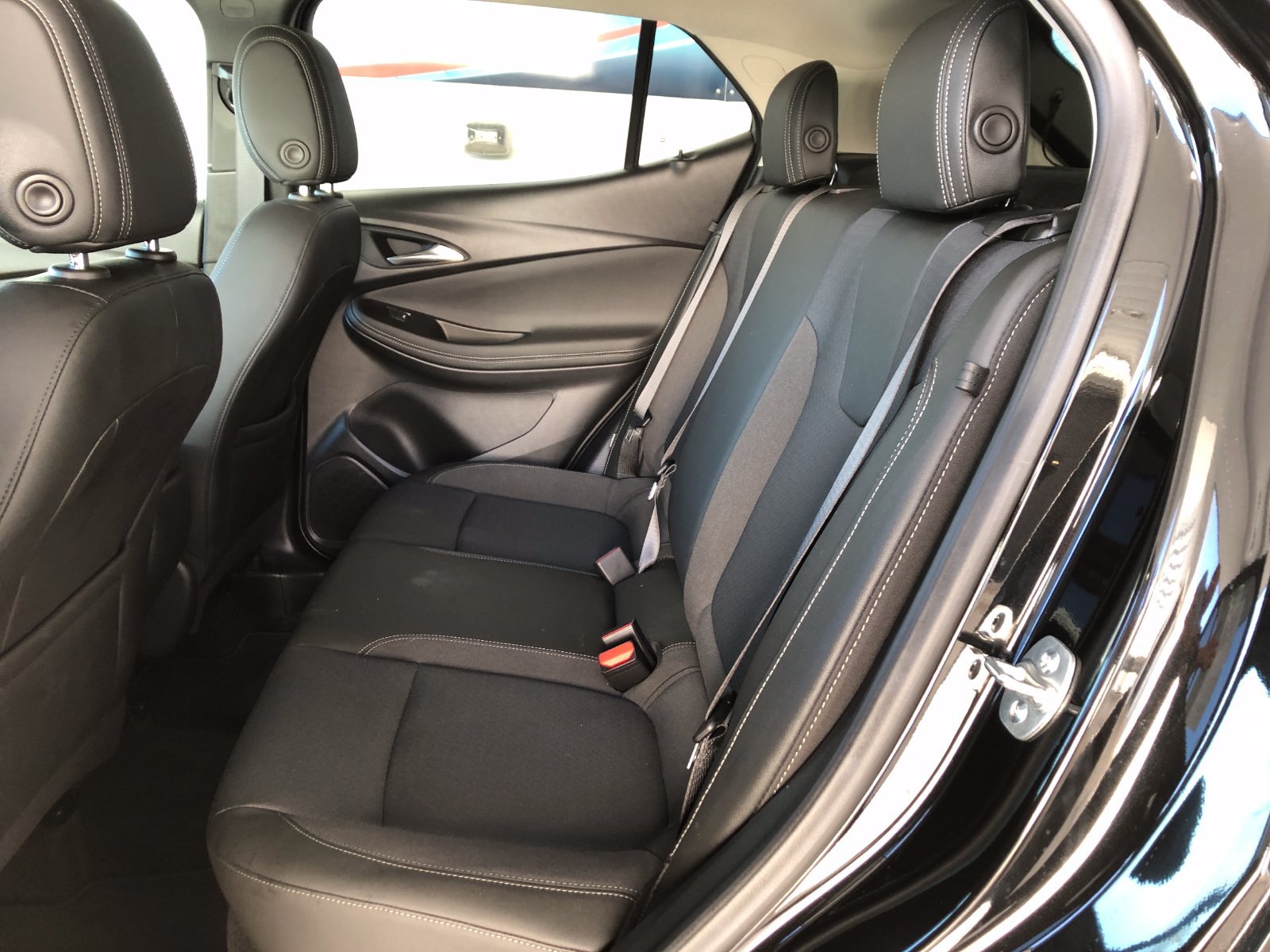 Used 2024 Buick Encore GX Preferred AWD/4WD image 9