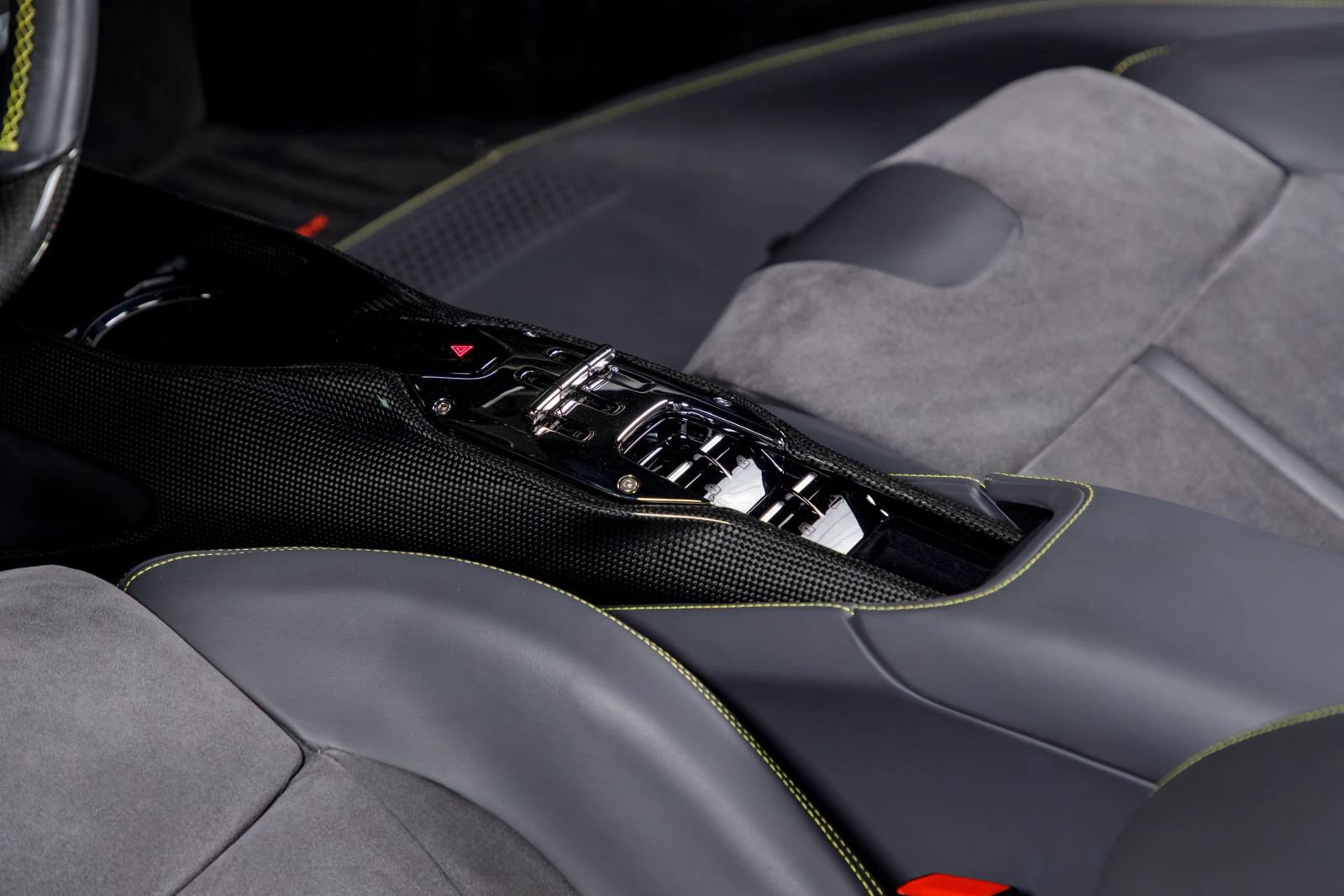 Used 2023 Ferrari SF90 Spider AWD/4WD image 16