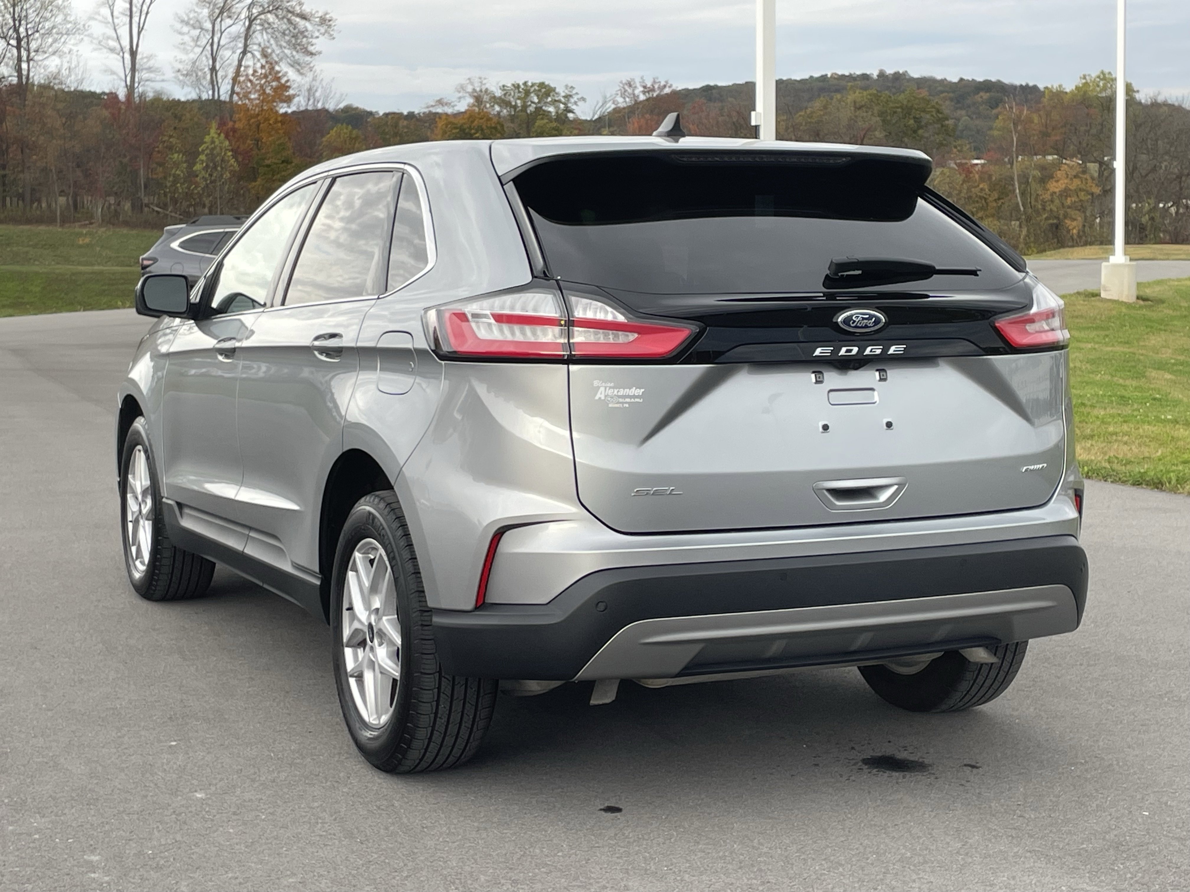 Used 2024 Ford Edge SEL w/ Convenience Package image 21