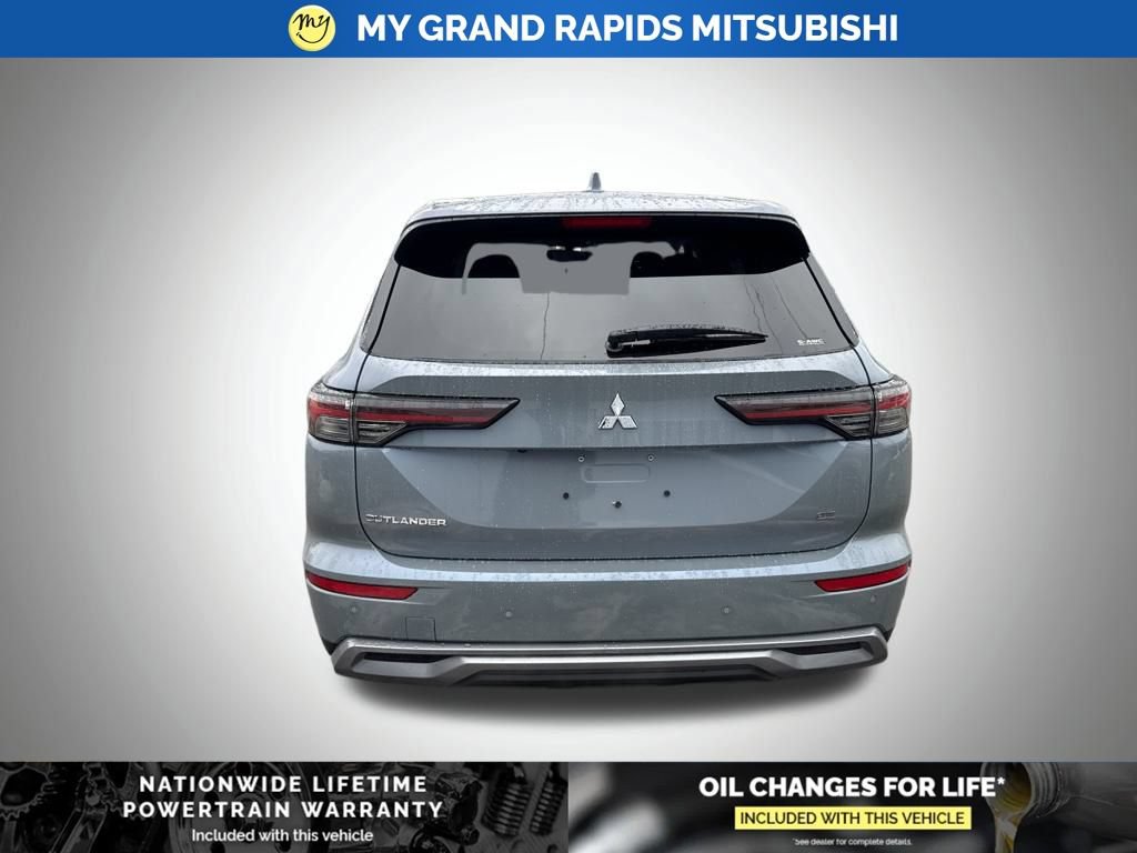 New 2026 Mitsubishi Outlander SE AWD/4WD image 6