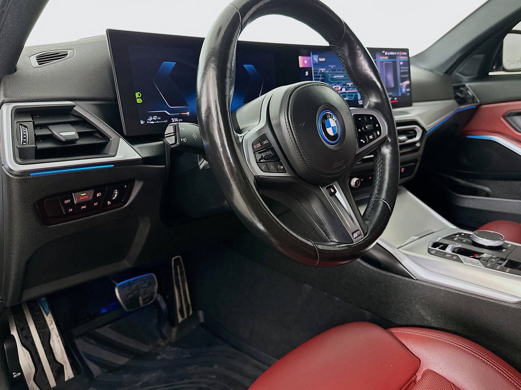 Used 2023 BMW 330e xDrive w/ M Sport Package image 7