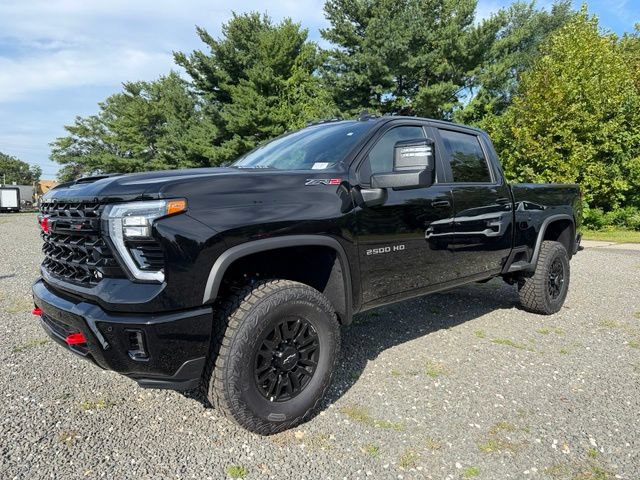 New 2026 Chevrolet Silverado 2500 ZR2 w/ Snow Plow Prep/Camper Package AWD/4WD image 3
