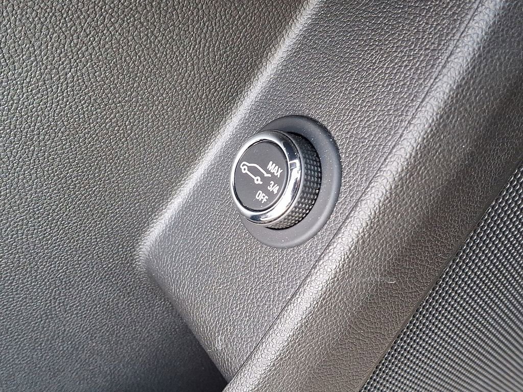 Used 2021 Chevrolet Traverse RS w/ LPO, Floor Liner Package image 26