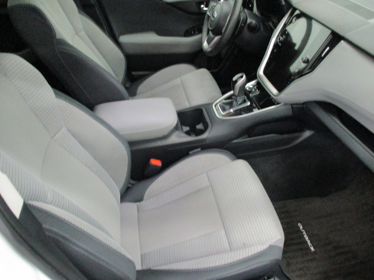 Used 2025 Subaru Outback Premium image 12