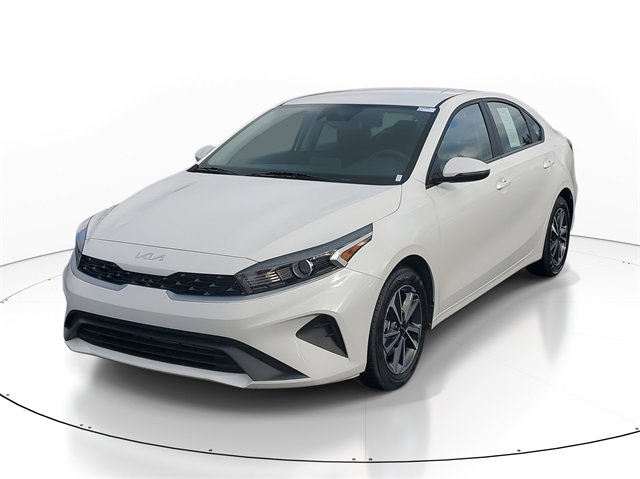Certified 2023 Kia Forte LXS w/ LXS Technology Package image 2