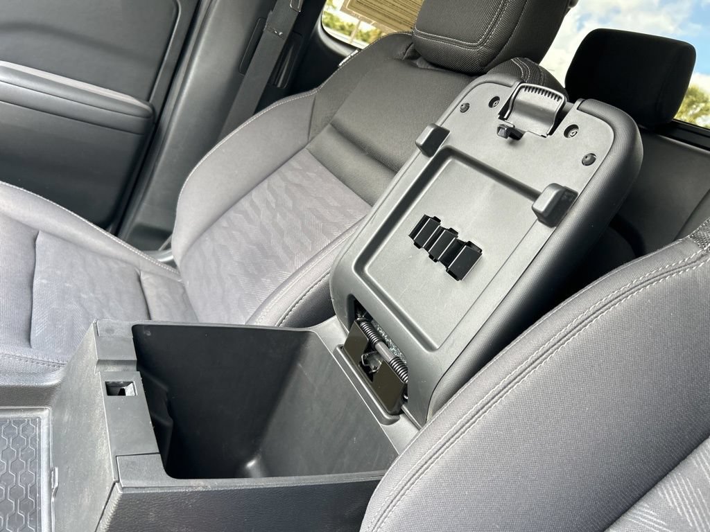 Certified 2024 Nissan Frontier SV w/ SV Convenience Package RWD image 42