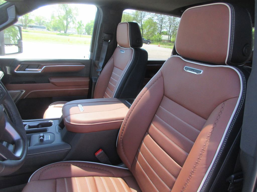 New 2026 GMC Sierra 2500 Denali Ultimate AWD/4WD image 13