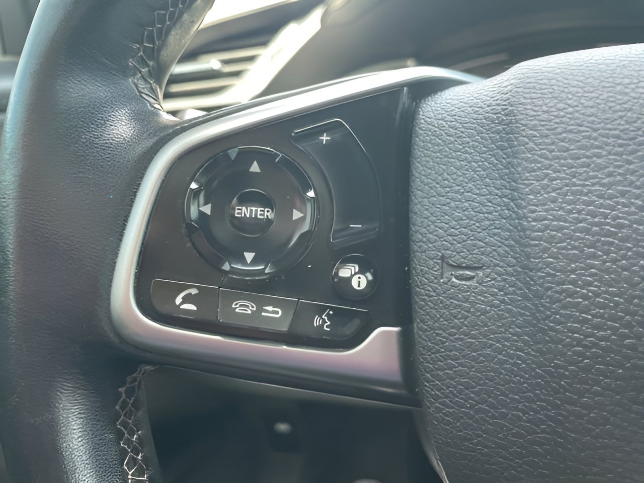 Used 2021 Honda Civic Sport image 32