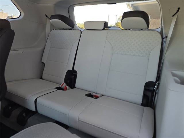 New 2026 GMC Acadia Denali w/ Super Cruise Package image 17