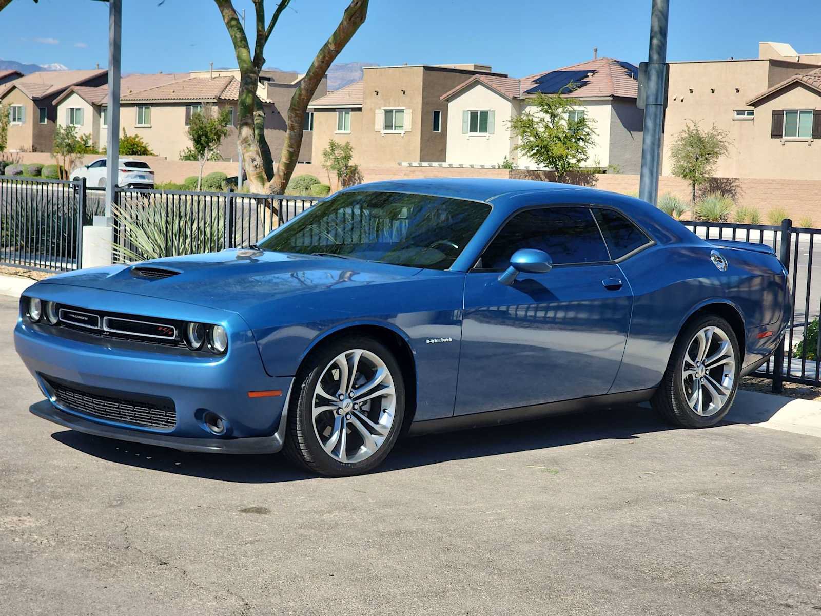 Used 2021 Dodge Challenger R/T RWD image 4