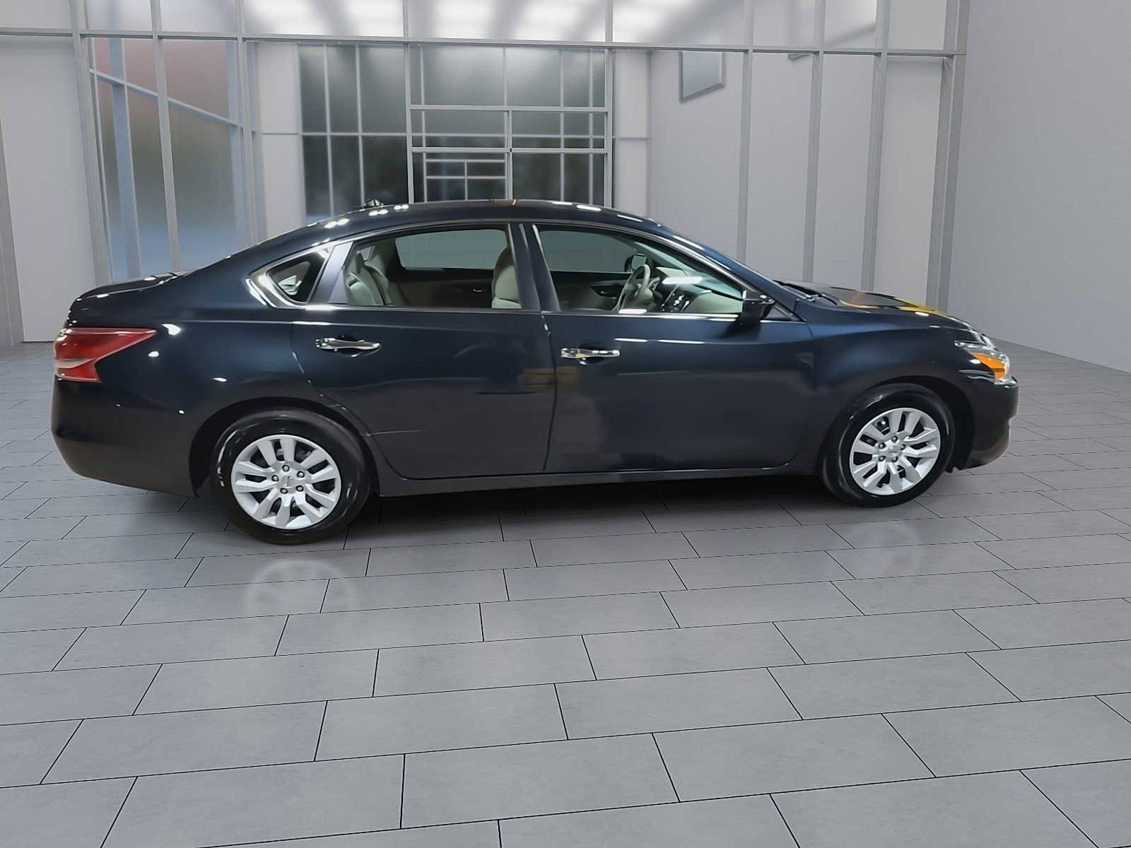 Used 2013 Nissan Altima 2.5 FWD image 9