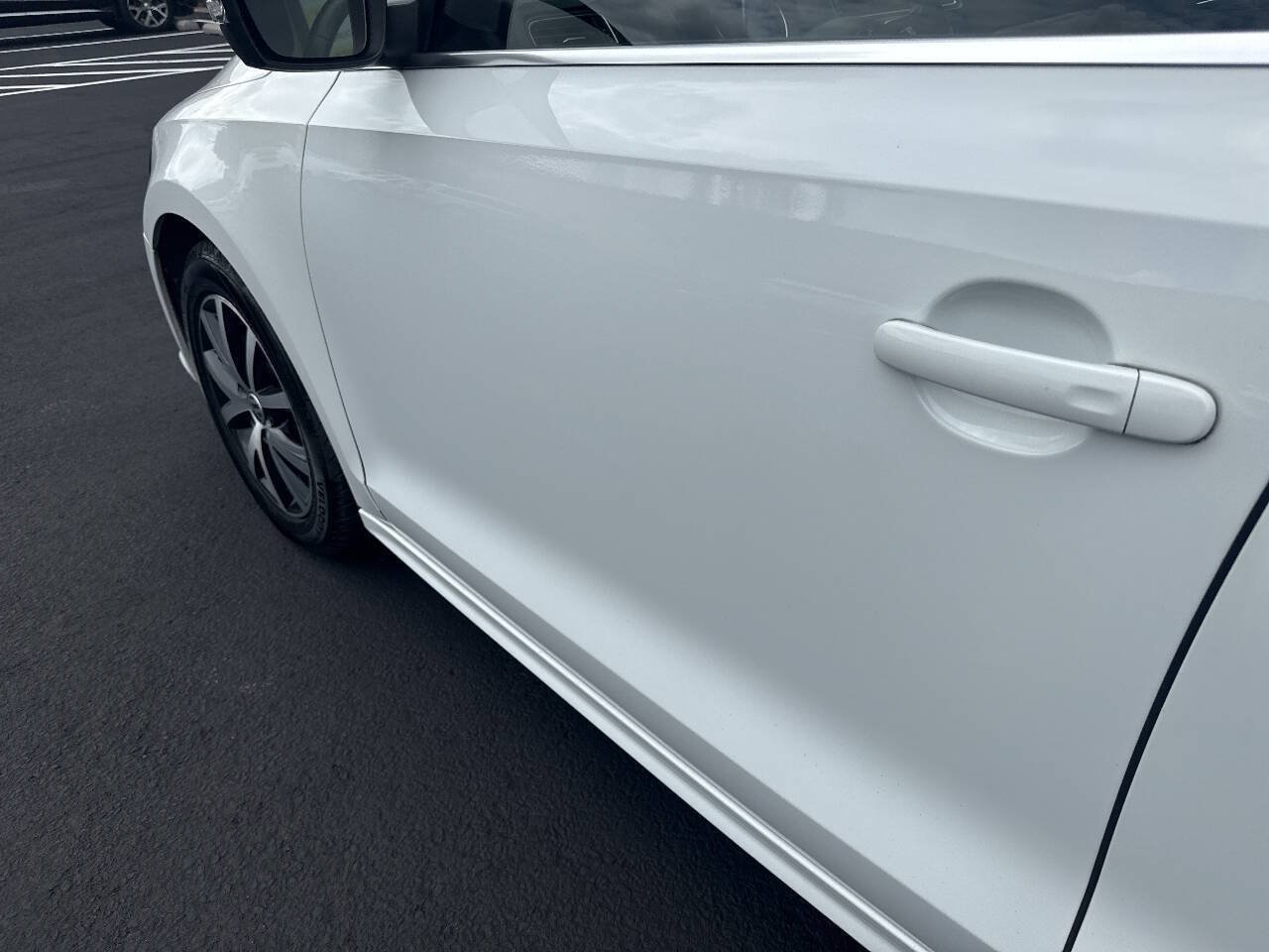 Used 2017 Volkswagen Jetta SE FWD image 28