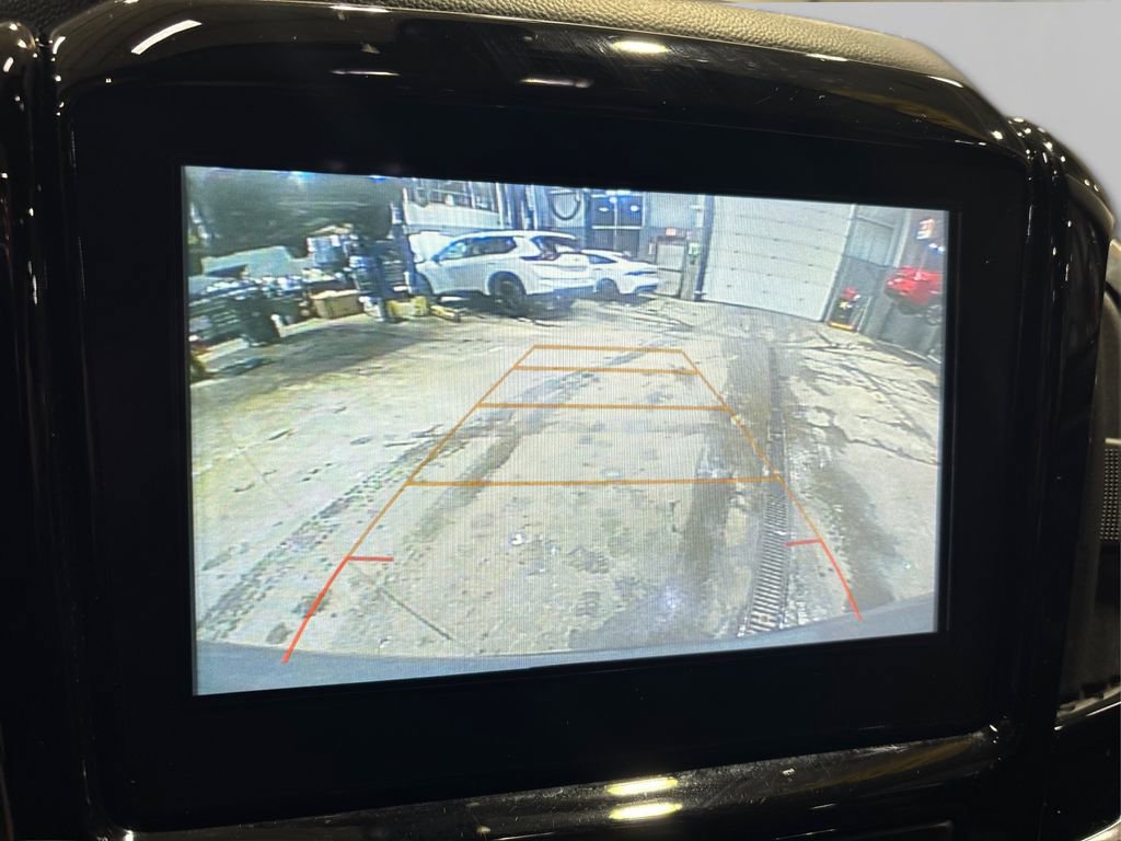 Used 2018 Chevrolet Traverse LT image 29