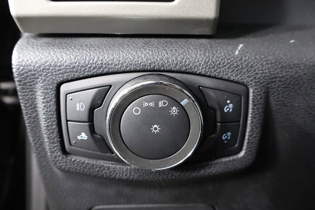 Used 2015 Ford F150 Lariat w/ Equipment Group 501A Mid image 23