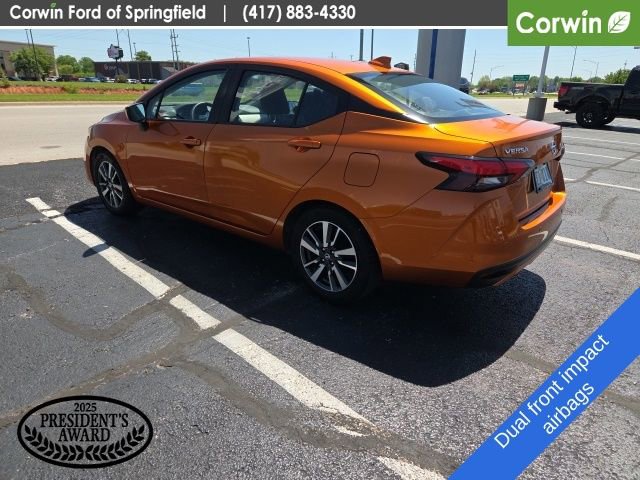 Used 2022 Nissan Versa SV FWD image 11