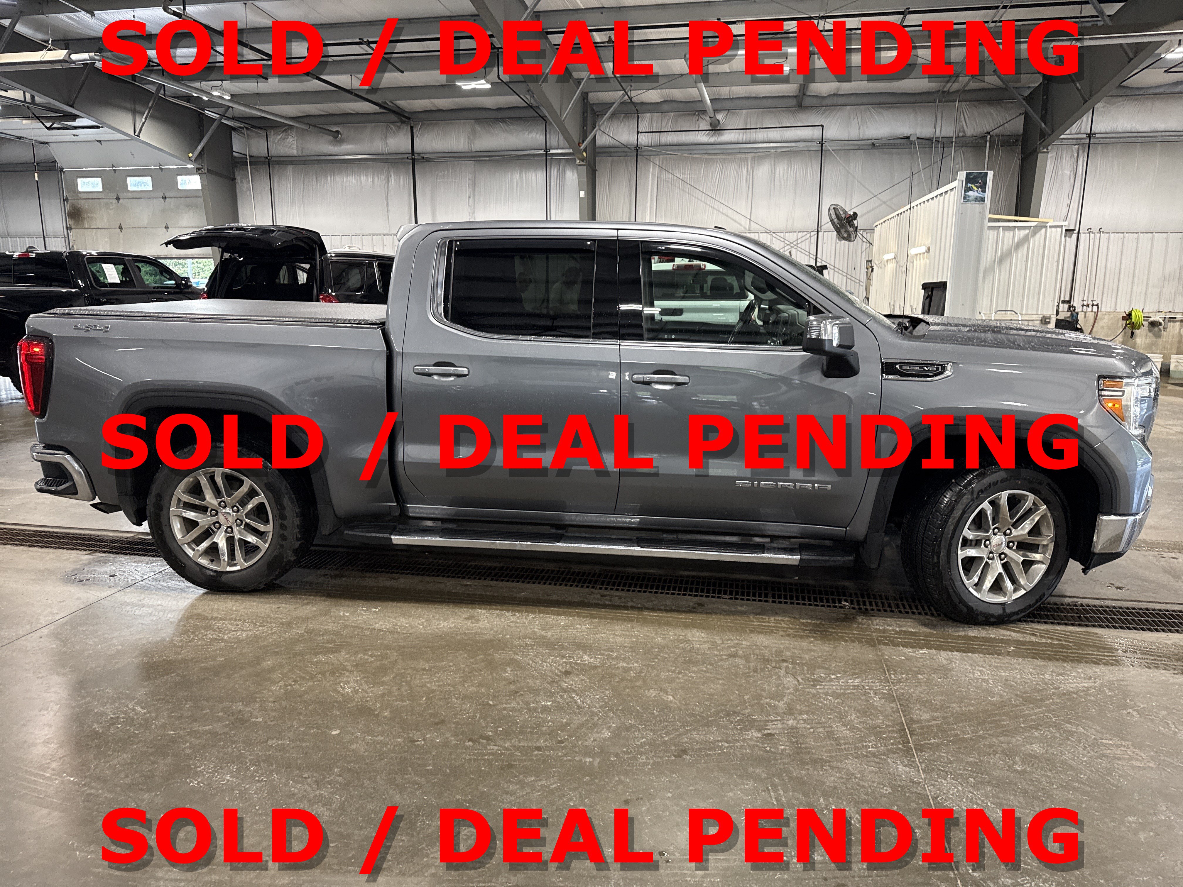 Used 2019 GMC Sierra 1500 SLE w/ SLE Value Package AWD/4WD image 2