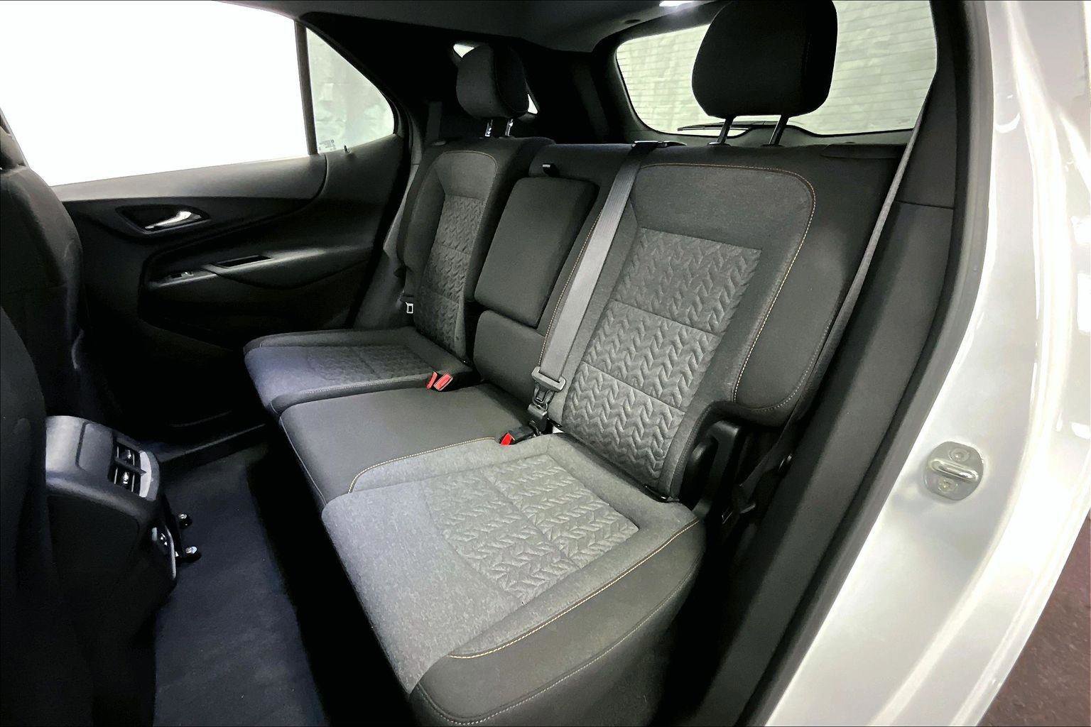 Used 2022 Chevrolet Equinox LT image 25