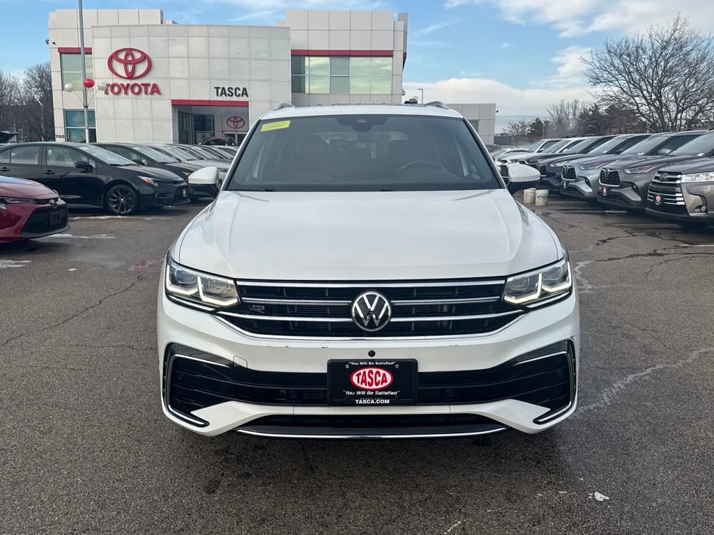 Used 2022 Volkswagen Tiguan SEL R-Line image 2