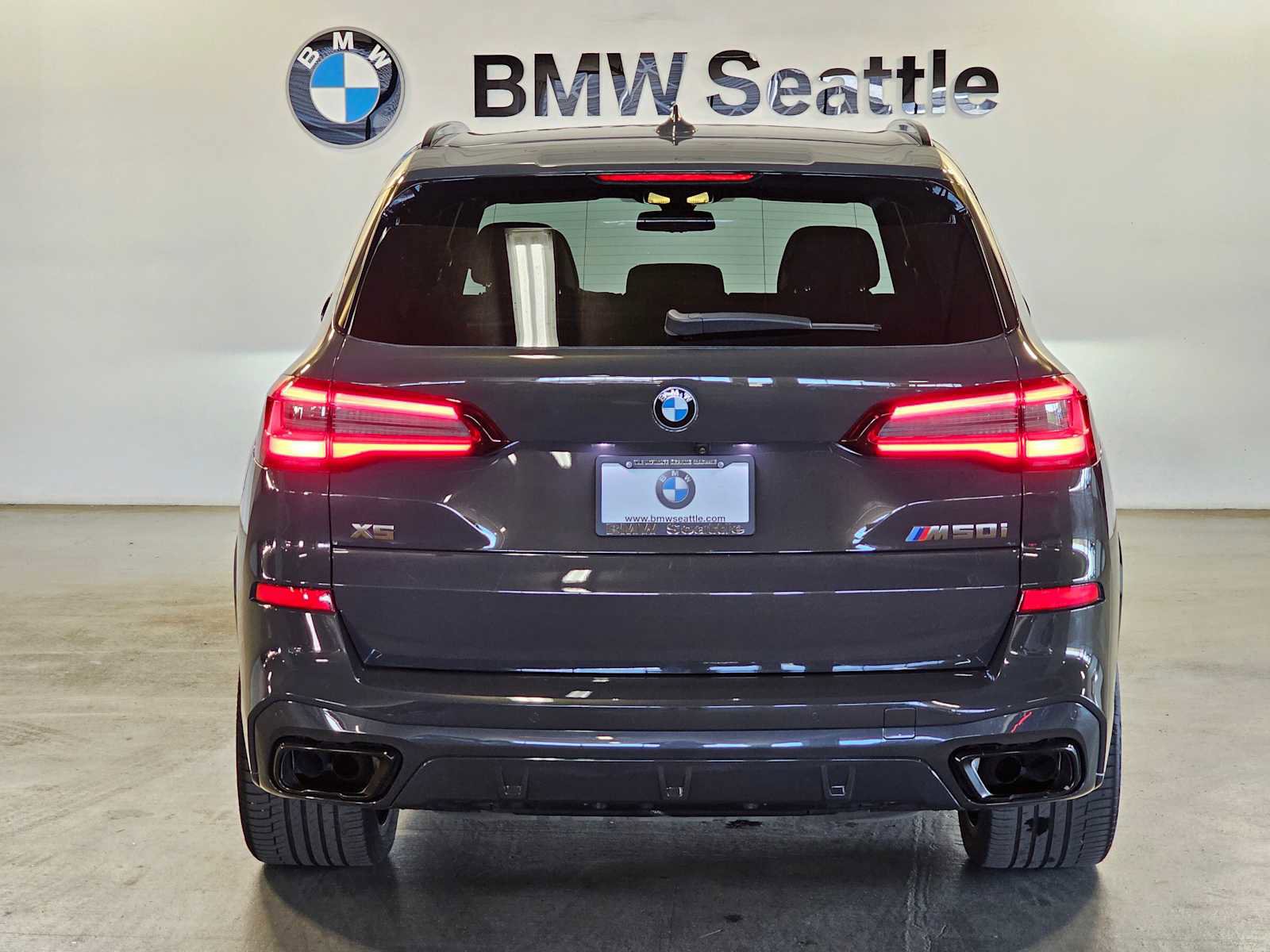 Used 2023 BMW X5 M50i w/ Executive Package AWD/4WD image 5